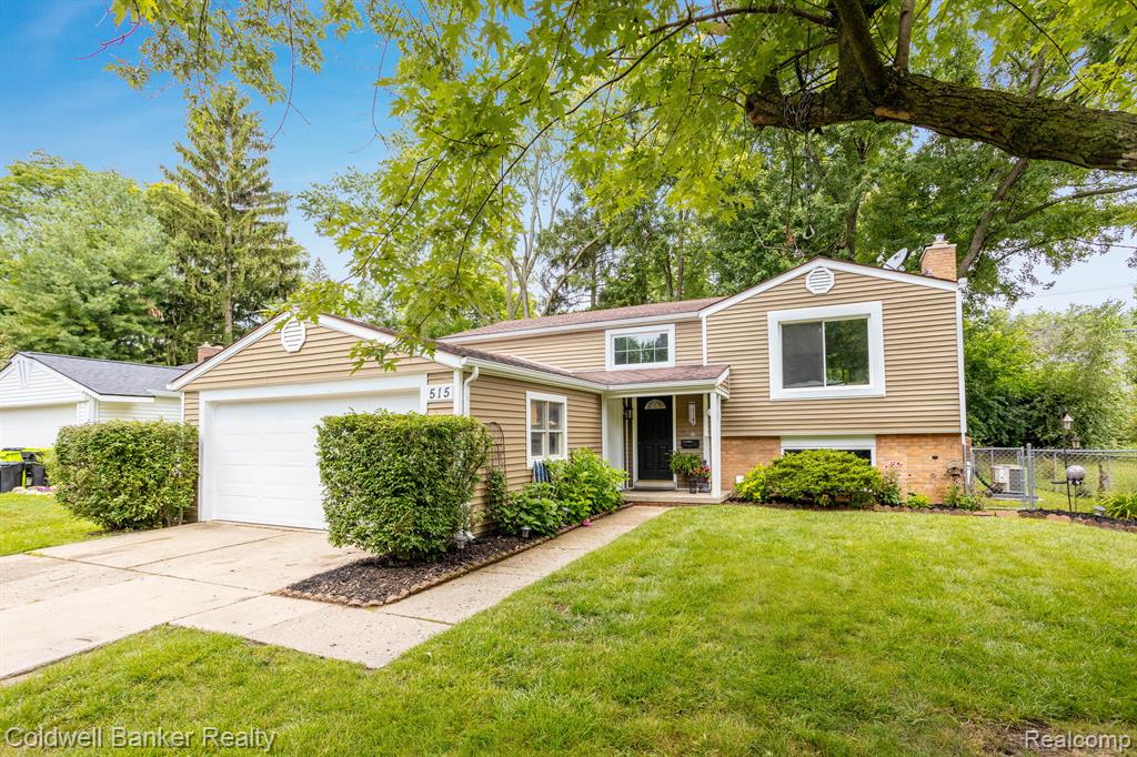 Reed St, Northville, MI 48167