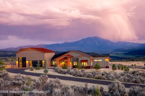 52 Grosebeak Pl, Glenwood Springs, CO, 81601-7710 | Card Image