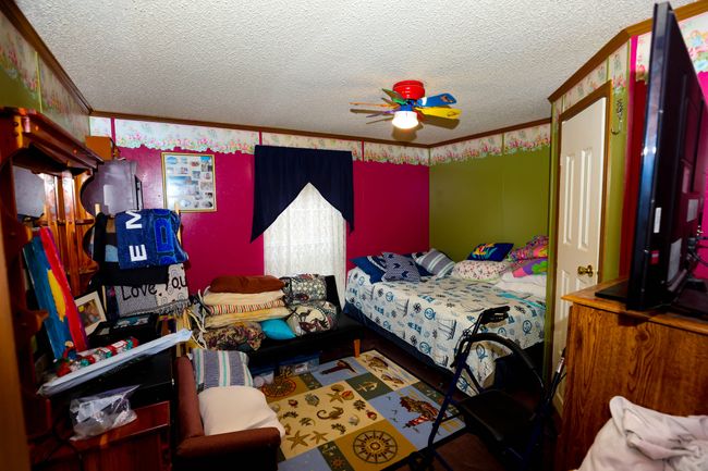 831 Beech Bottom Rd, House other with 3 bedrooms, 2 bathrooms and null parking in Wooton KY | Image 19