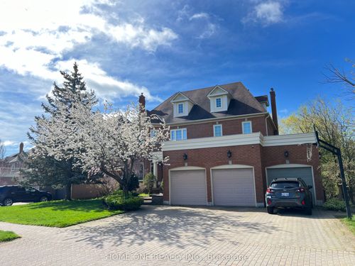 89 Regent Street, Richmond Hill, ON, L4C9N7 | Card Image