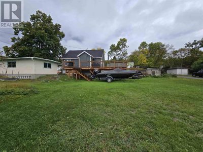 627 16 Th Ave N, Home with 3 bedrooms, 1 bathrooms and null parking in Kenora ON | Image 3