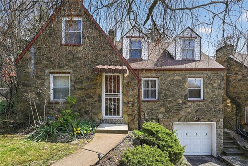 2036 Sampson St, Pittsburgh, PA, 15221-1132 | Card Image
