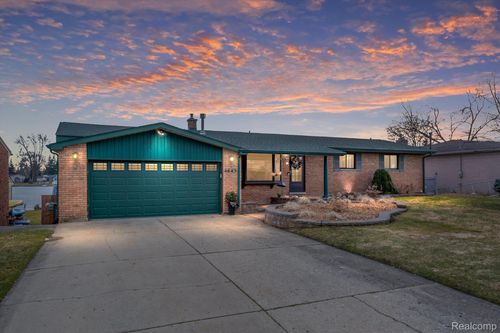 4645 Claudia Dr, Waterford, MI, 48328-1101 | Card Image