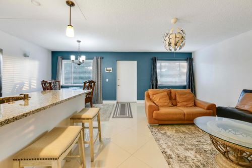 314-3100 Springdale Blvd, Palm Springs, FL, 33461-6390 | Card Image