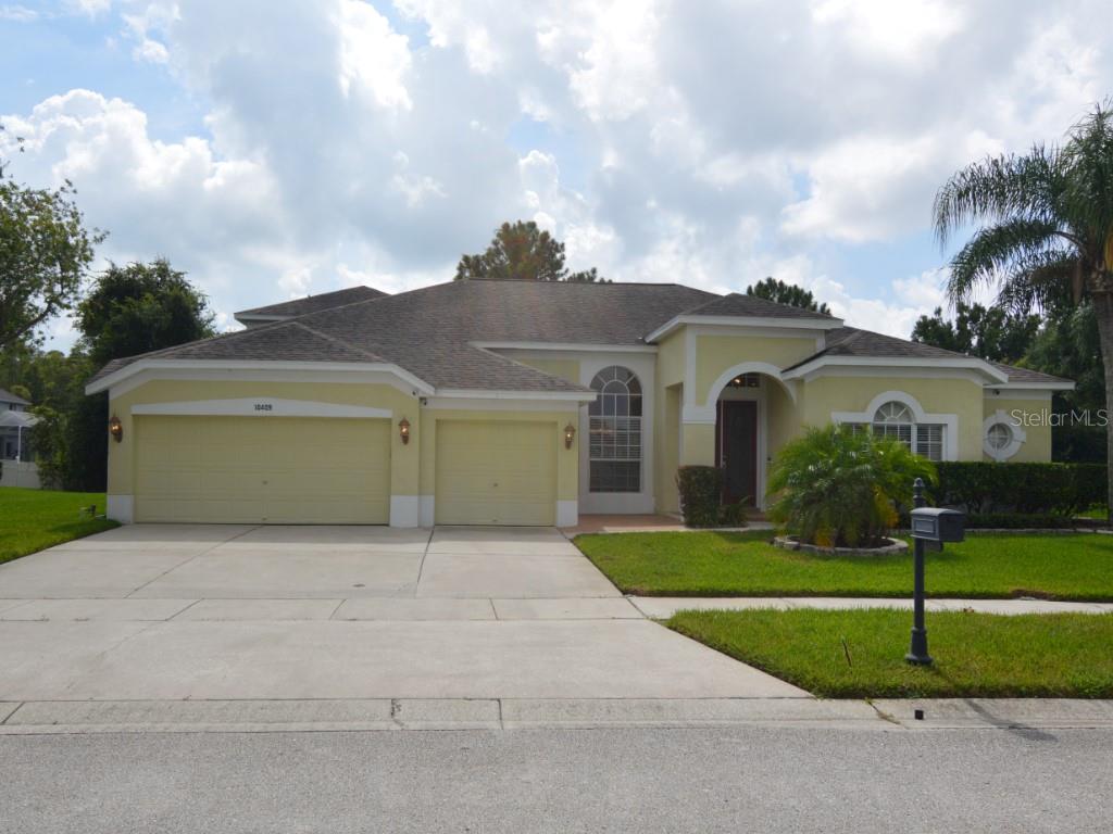 Meadow Crossing Dr, Tampa, FL 33647