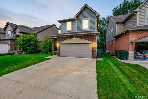 13897 Grandeur Ave, Shelby Twp, MI, 48315-2763 | Card Image