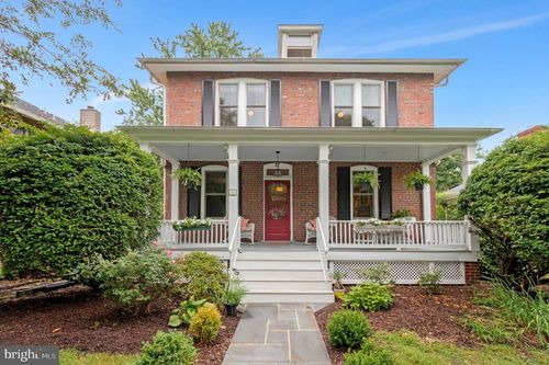17 Cedar St, ALEXANDRIA, VA, 22301-2617 | Card Image