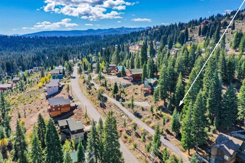11926 Rhineland Ave, Truckee, CA, 96161-7070 | Card Image