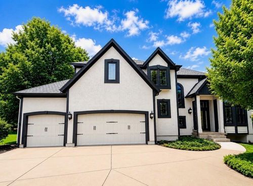 10820 S Cedar Niles Blvd, Olathe, KS, 66061-7453 | Card Image