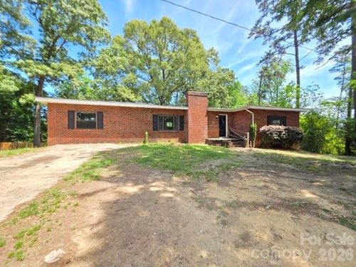 4268 Vincent St, Kannapolis, NC, 28081-7802 | Card Image