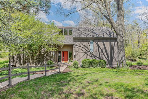 a-744 Old Barn Rd, Lake Barrington, IL, 60010-1707 | Card Image