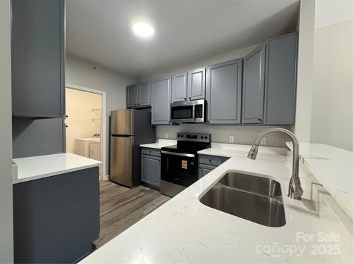 10676 Hill Point Ct, Charlotte, NC, 28262-2656 | Card Image