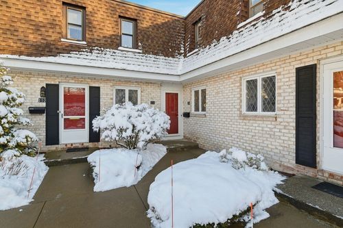 153-153 Porter Lake Dr, Springfield, MA, 01106-1246 | Card Image