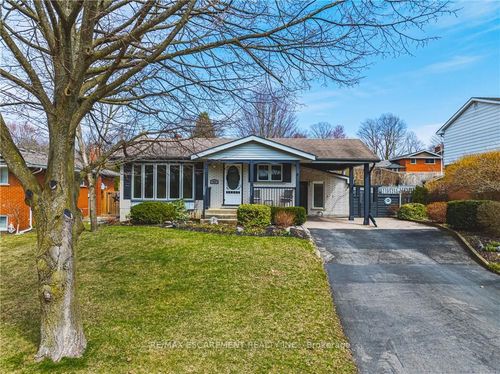 43 Holden Ave, Simcoe, ON, N3Y4E4 | Card Image