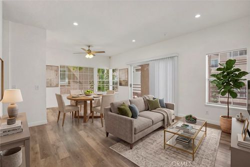 14049 Lemoli Ave, Hawthorne, CA, 90250-8214 | Card Image