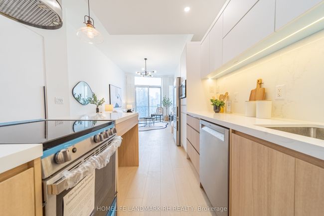 10 - 38 Dan Leckie Way, Condo with 2 bedrooms, 1 bathrooms and null parking in Toronto ON | Image 6