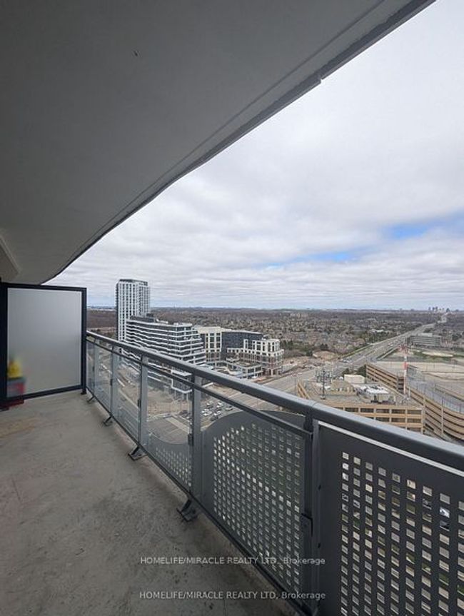1611 - 2520 Eglinton Ave W, Condo with 3 bedrooms, 2 bathrooms and 1 parking in Mississauga ON | Image 19