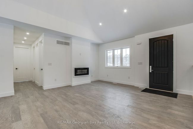 2244 Champlain Rd, House other with 3 bedrooms, 2 bathrooms and 6 parking in Tiny ON | Image 12