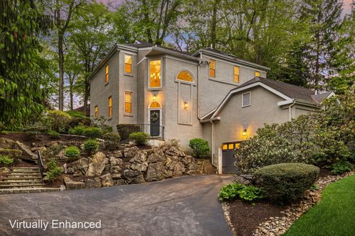 2114 Greenbrier Dr, Villanova, PA, 19085-1708 | Card Image