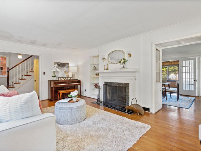 Living Room | Image 12