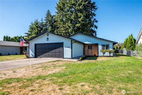 4490 Constitution Ln, Longview, WA, 98632-5102 | Card Image
