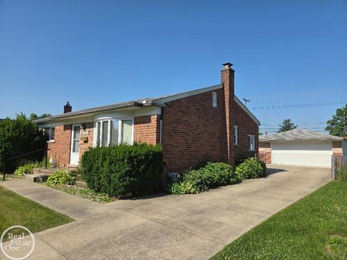 25227 Marilyn Ave, Warren, MI, 48089-4539 | Card Image