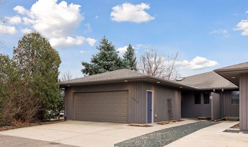 600 Zanmiller Dr, Northfield, MN, 55057-1207 | Card Image