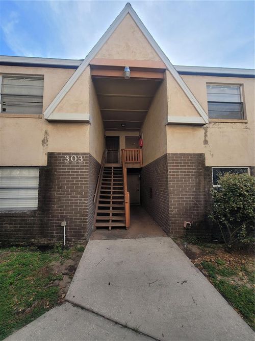 apt-c-303 E Whitehall Ct, TAMPA, FL, 33604-1547 | Card Image
