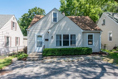 302 Washington St, Round Lake Park, IL, 60073-3011 | Card Image