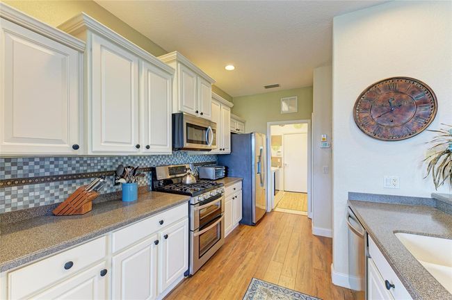 8906 Stone Harbour Loop, House other with 3 bedrooms, 2 bathrooms and null parking in BRADENTON FL | Image 22