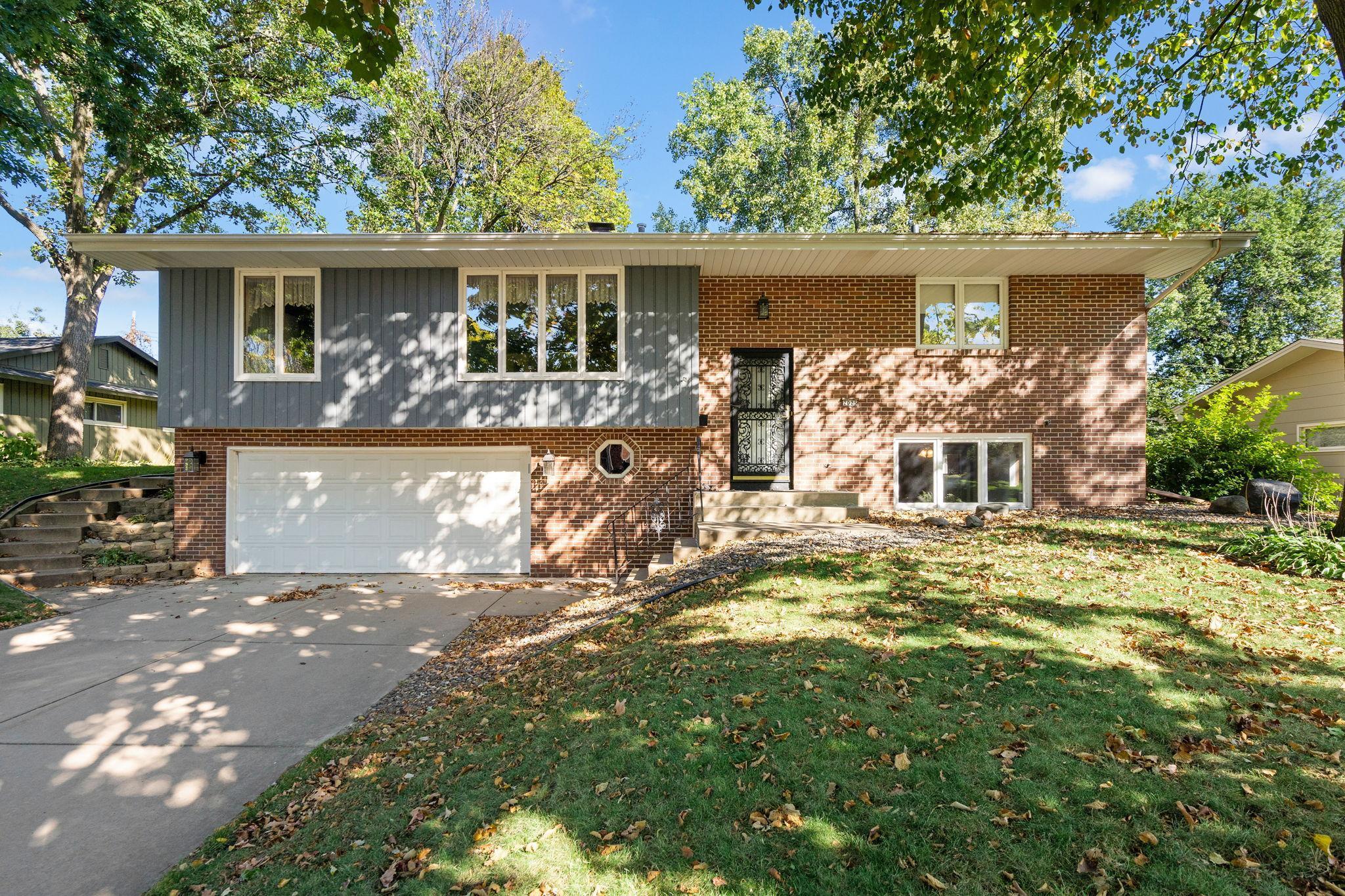 Argonne Dr, Minneapolis, MN 55421