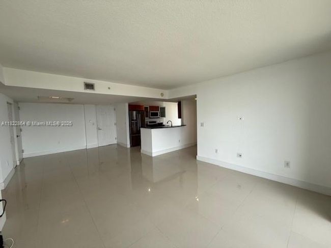 1710 - 3232 Sw 22 Nd Ter, Condo with 2 bedrooms, 2 bathrooms and null parking in Miami FL | Image 4