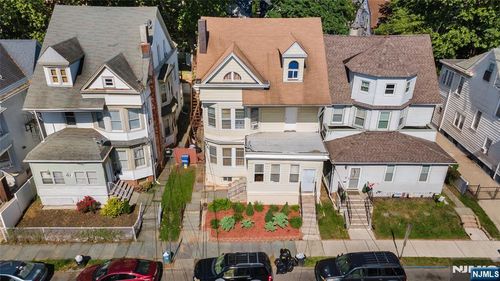 664-662-664 E 29th St, Paterson, NJ, 07504-2030 | Card Image