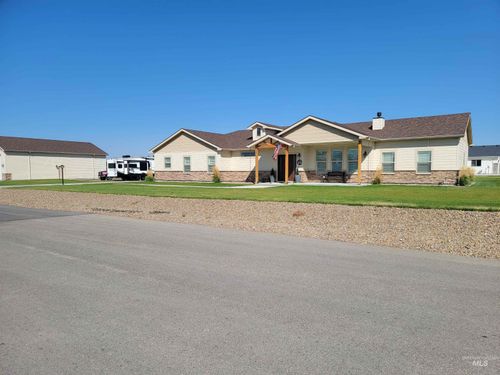 4505 Nw Purple Sage Cir, Mountain Home, ID, 83647-5606 | Card Image