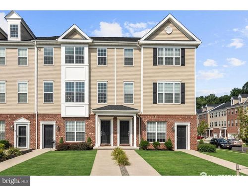 319 Kramer Ct, FLORENCE, NJ, 08518-4036 | Card Image