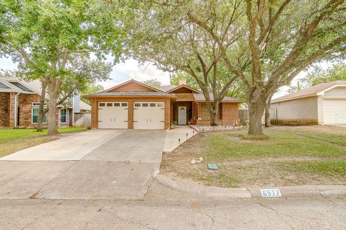6517 Hyden Dr, Arlington, TX, 76001-7554 | Card Image