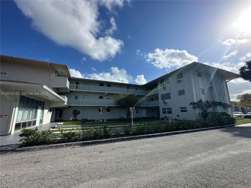 208-1050 E Sample Rd, Pompano Beach, FL, 33064-5126 | Card Image