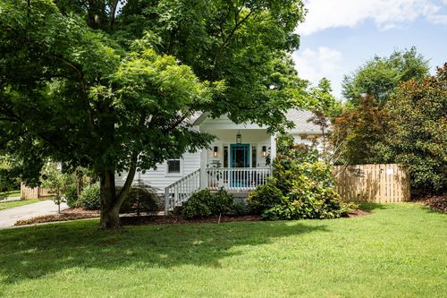328 11th Ave N, Franklin, TN, 37064-2706 | Card Image