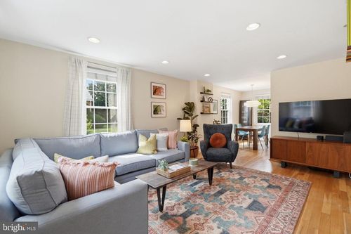 3615 S Taylor St, ARLINGTON, VA, 22206-1813 | Card Image