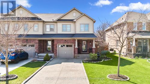 8679 Dogwood Cres, Niagara Falls, ON, L2H0K9 | Card Image