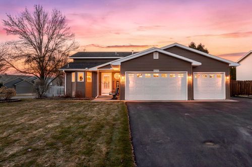 6243 145th St N, Hugo, MN, 55038-8326 | Card Image