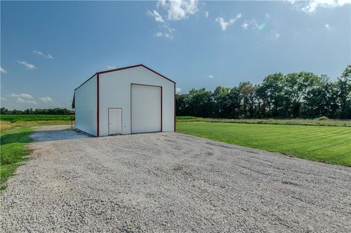 14811 E 295th St, Harrisonville, MO, 64701-8405 | Card Image