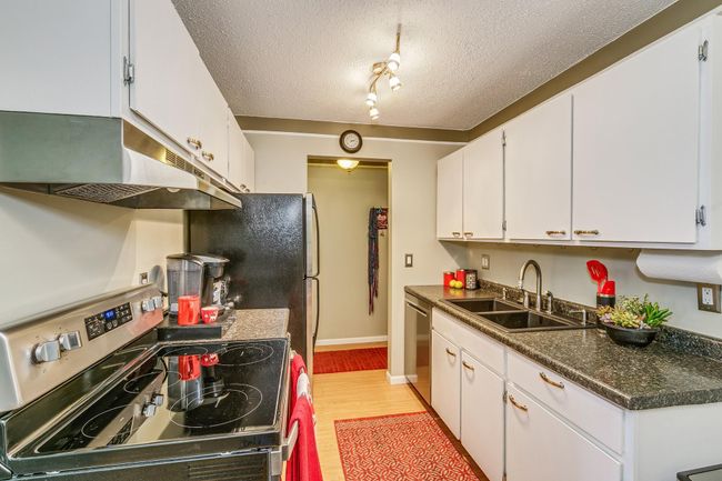 Kitchen | Image 5