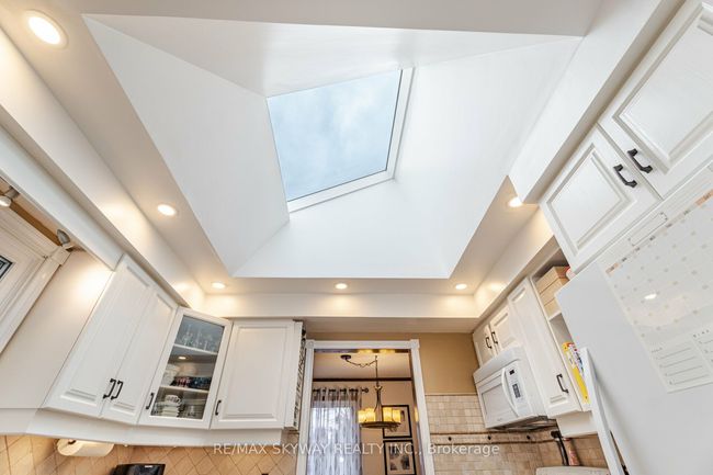 13 Mcgillivary Cres, House other with 4 bedrooms, 3 bathrooms and 4 parking in Brampton ON | Image 14