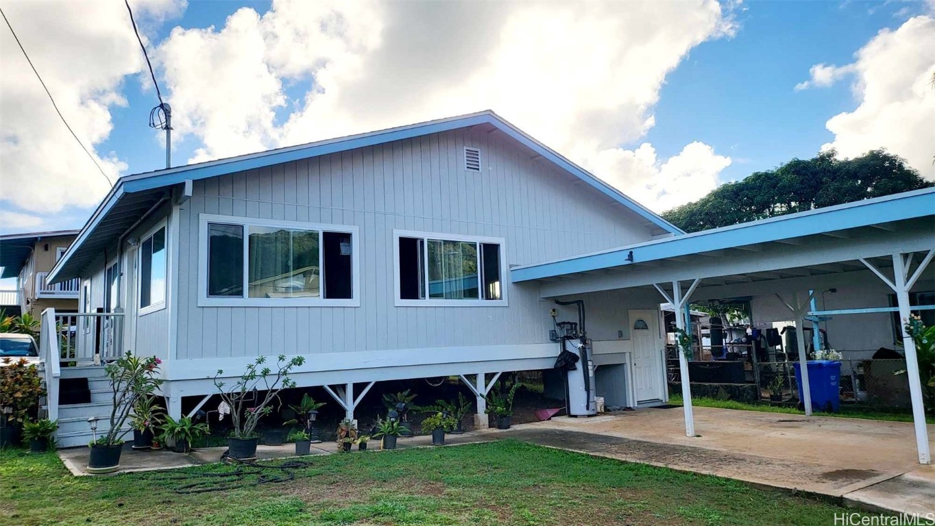 Honomu St, Hauula, HI 96717 #1