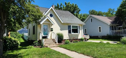 143 Maple St E, AMERY, WI, 54001-1122 | Card Image
