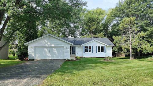 108 James Cir Se, Poplar Grove, IL, 61065-9179 | Card Image