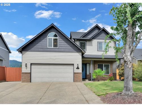 3450 Falcon Dr, Springfield, OR, 97477-6738 | Card Image