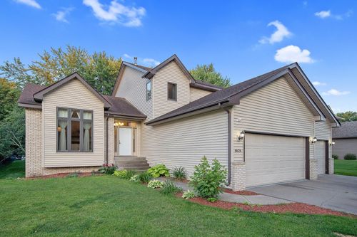 6626 Red Birch Ct, Lino Lakes, MN, 55014-1337 | Card Image