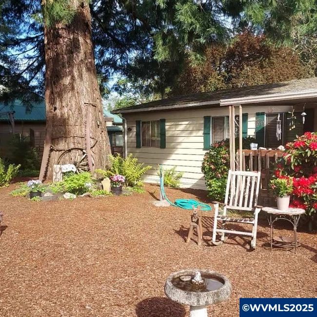 731 Nw Sunset Ct, House other with 3 bedrooms, 2 bathrooms and null parking in Mill City OR | Image 45